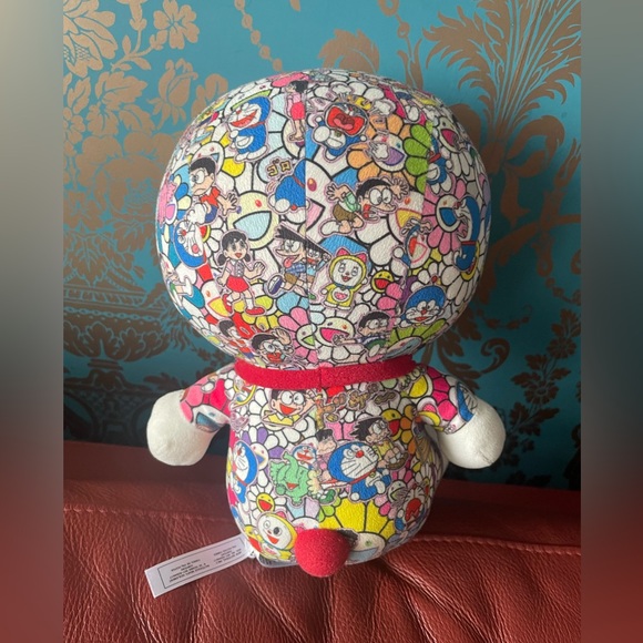 Doreamon x Murakami uniqlo collab - Picture 2 of 4
